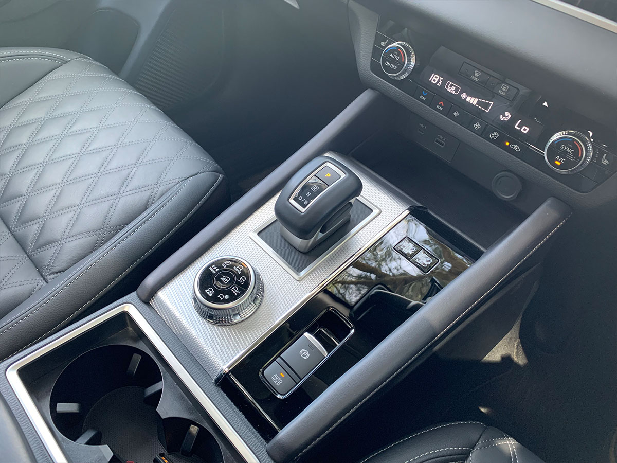 2023 Mitsubishi Outlander VRX PHEV HYBRID 4WD