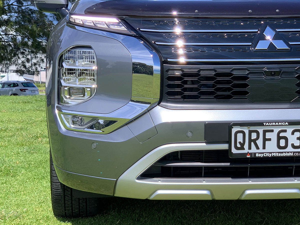 2023 Mitsubishi Outlander VRX PHEV HYBRID 4WD