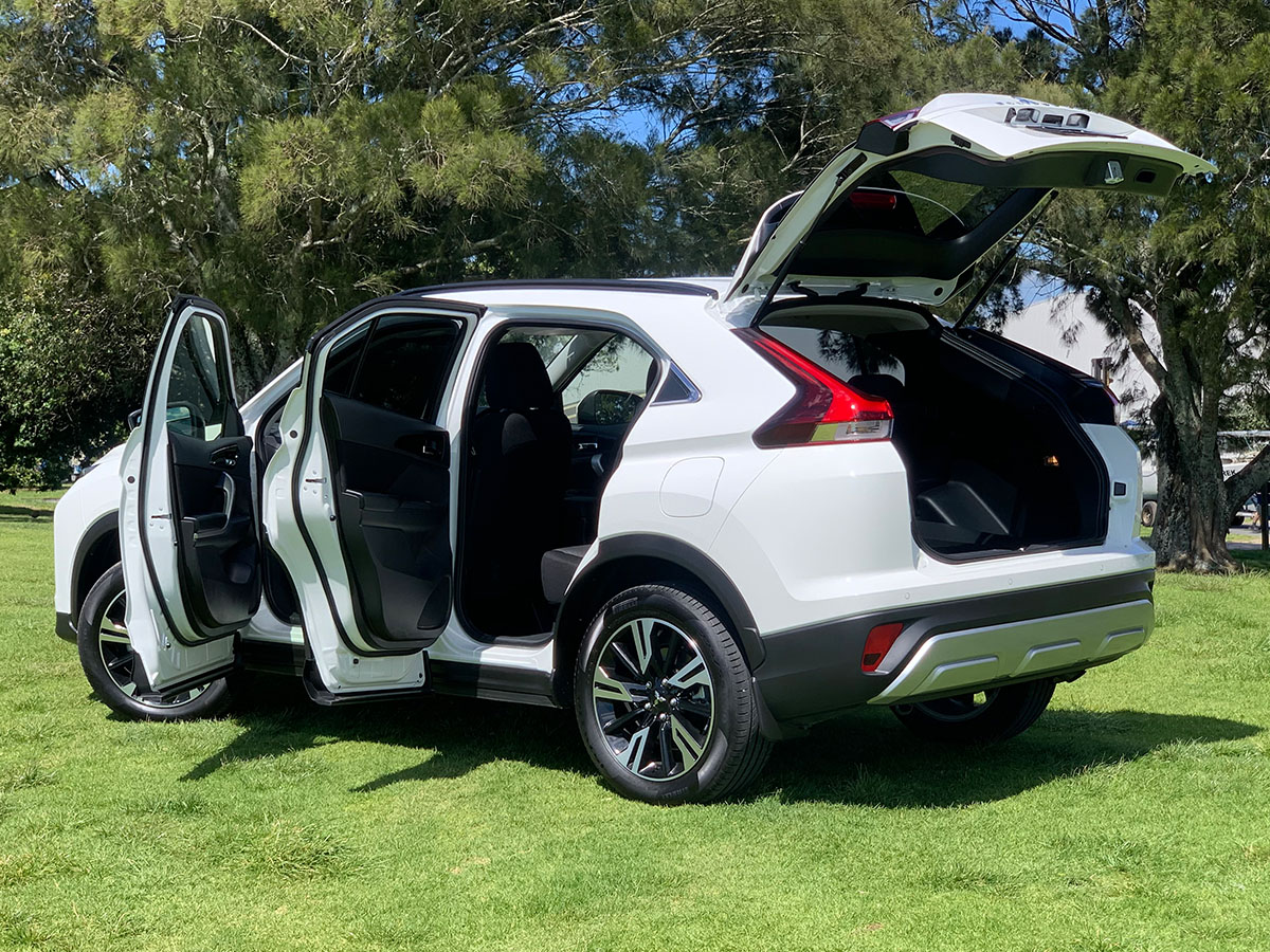 2024 Mitsubishi Eclipse Cross XLS 2WD