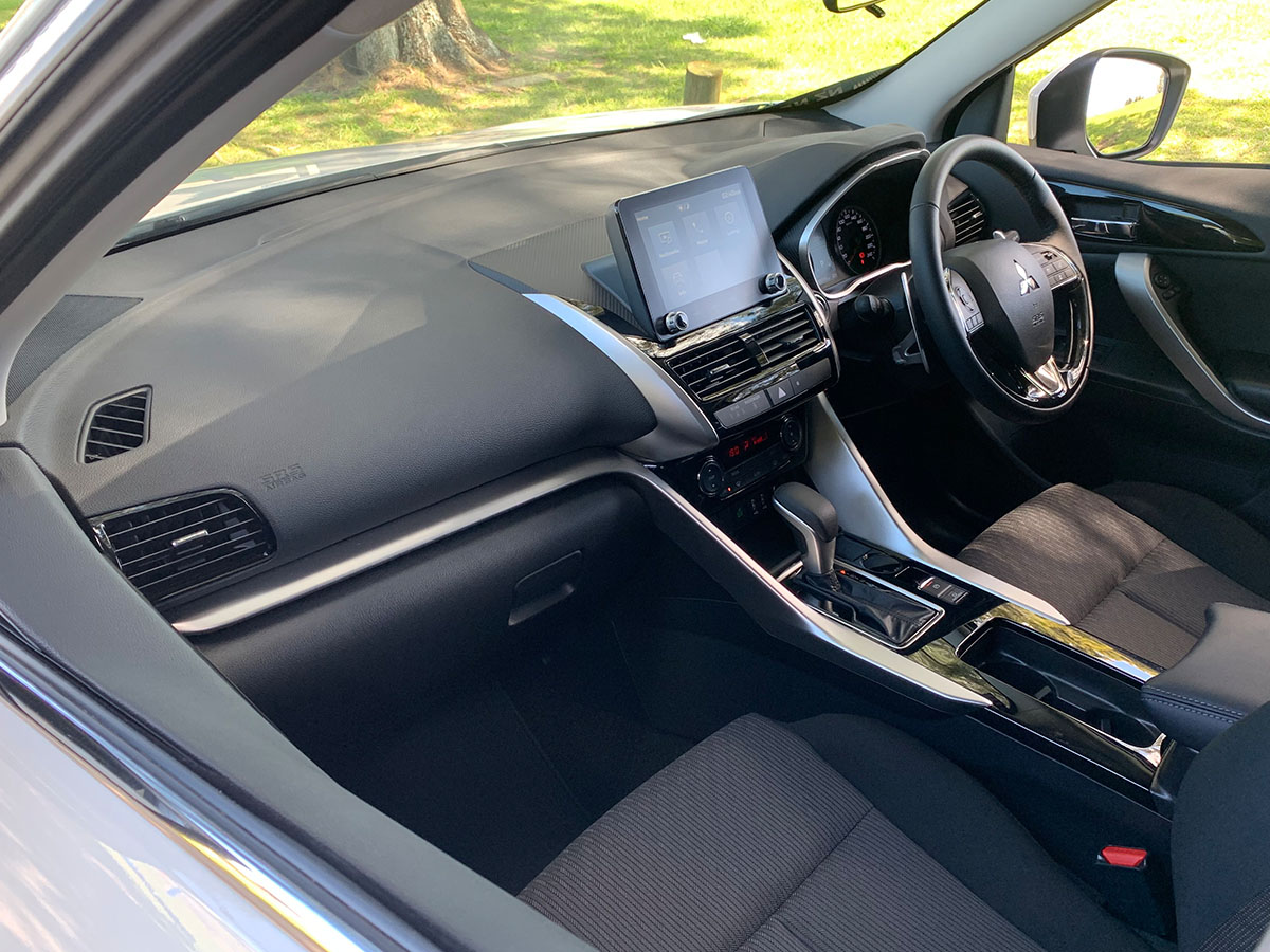 2024 Mitsubishi Eclipse Cross XLS 2WD