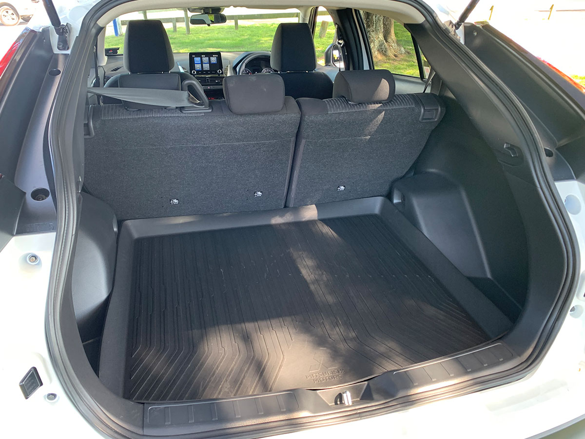 2024 Mitsubishi Eclipse Cross XLS 2WD