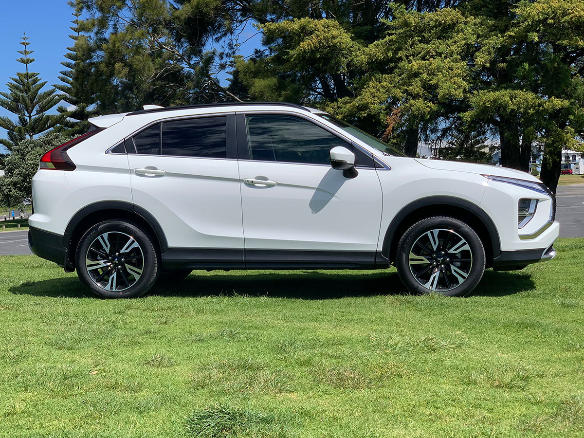 2024 Mitsubishi Eclipse Cross XLS 2WD