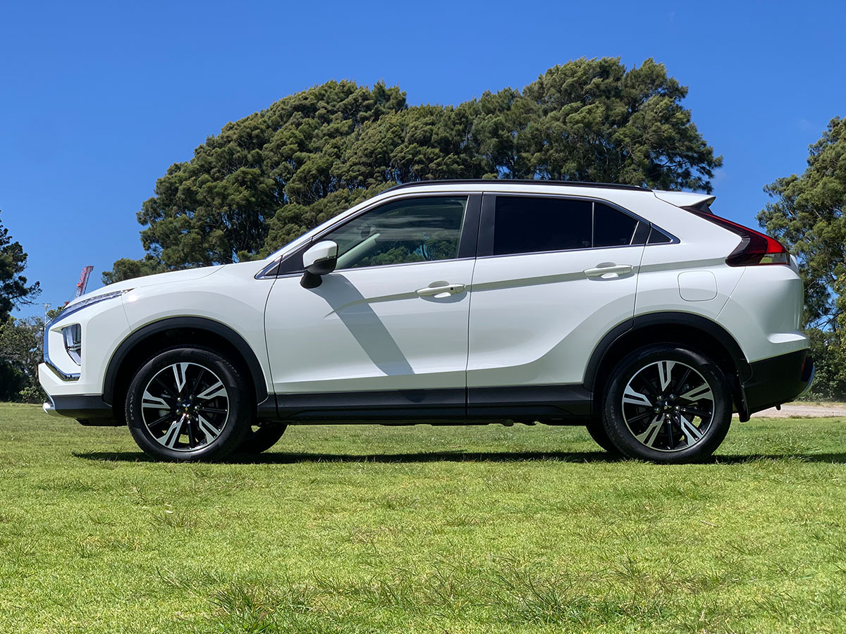 2024 Mitsubishi Eclipse Cross XLS 2WD