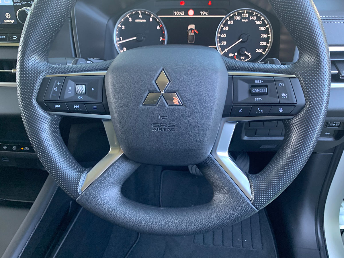 2024 Mitsubishi Outlander LS 2WD 2.5L Petrol Auto