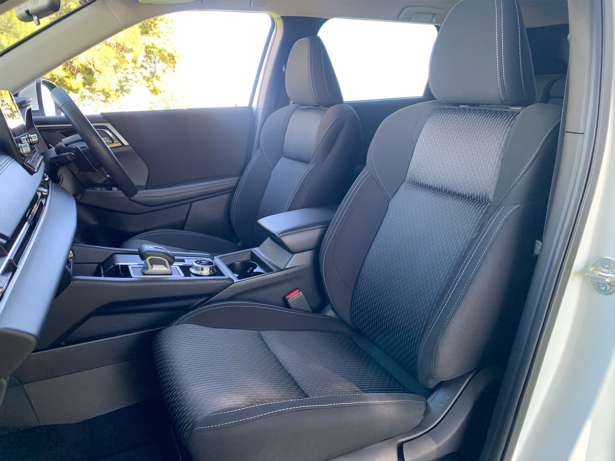 2024 Mitsubishi Outlander LS 2WD 2.5L Petrol Auto