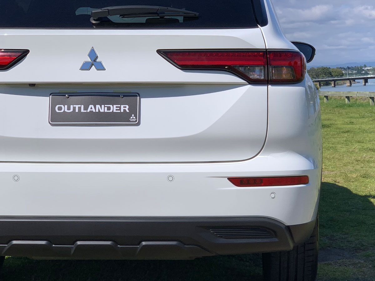 2024 Mitsubishi Outlander LS 2WD 2.5L Petrol Auto