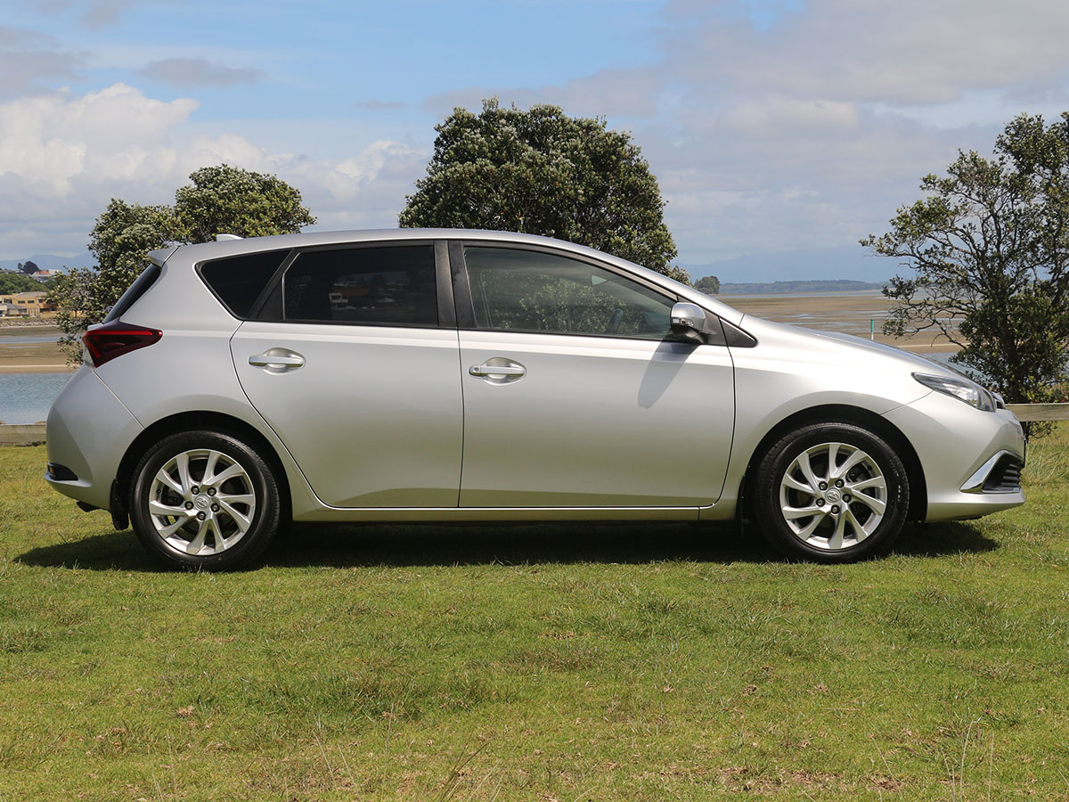 2017 Toyota Corolla GLX 1.8L Petrol