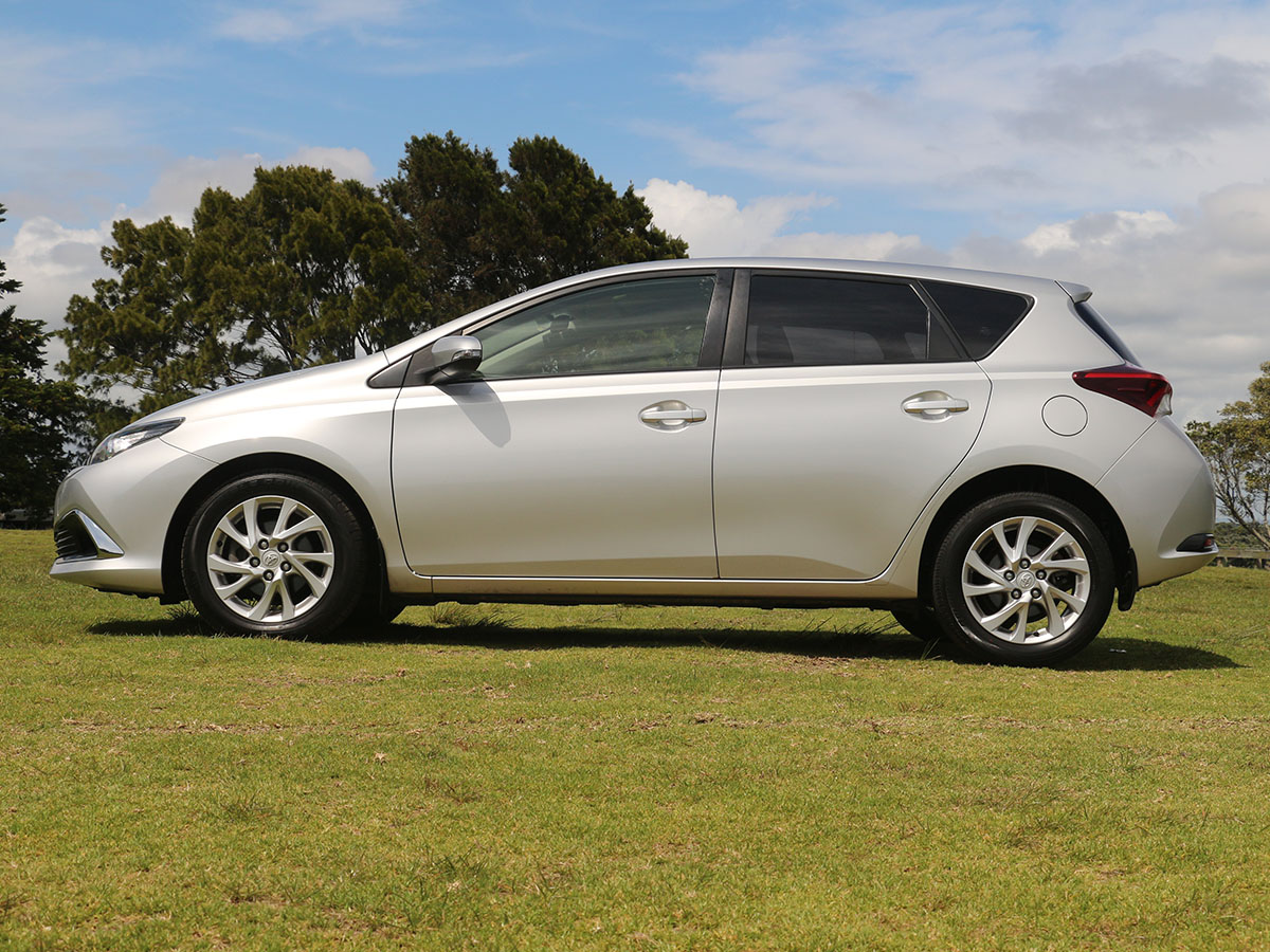 2017 Toyota Corolla GLX 1.8L Petrol