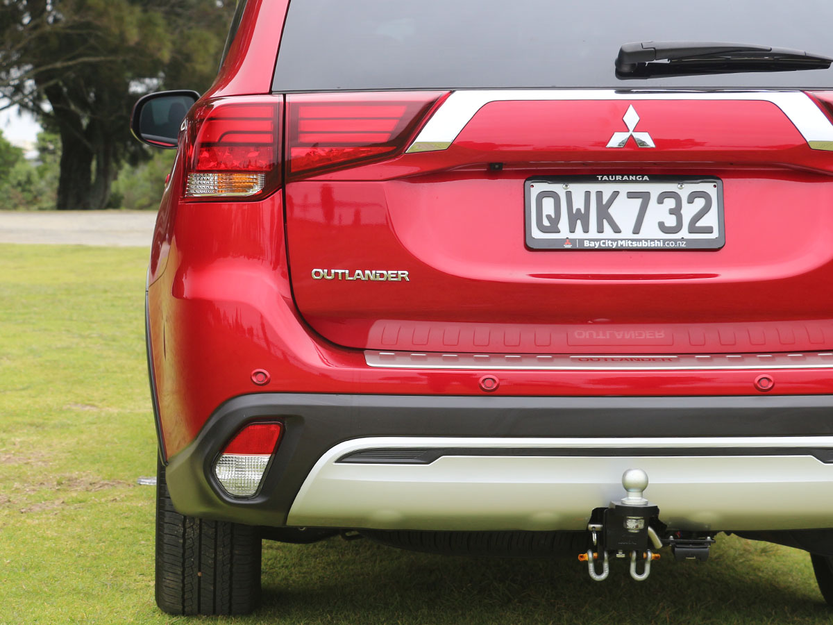 2022 Mitsubishi Outlander LS 2.4L Petrol 7 Seater Automatic