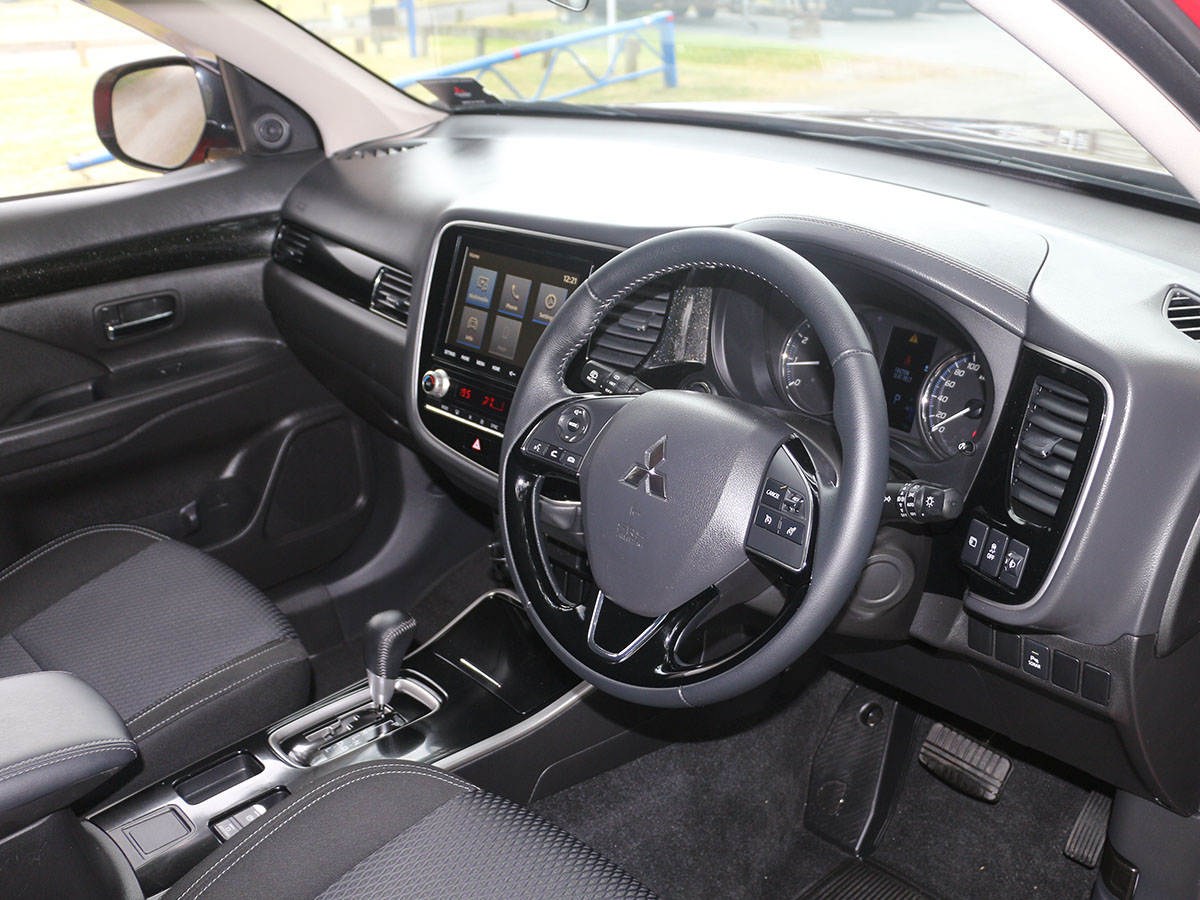 2022 Mitsubishi Outlander LS 2.4L Petrol 7 Seater Automatic