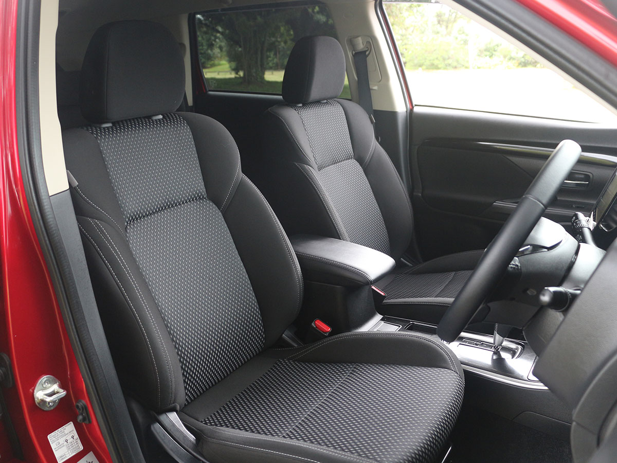 2022 Mitsubishi Outlander LS 2.4L Petrol 7 Seater Automatic