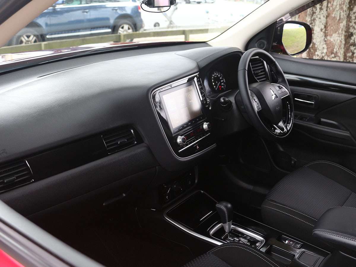 2022 Mitsubishi Outlander LS 2.4L Petrol 7 Seater Automatic