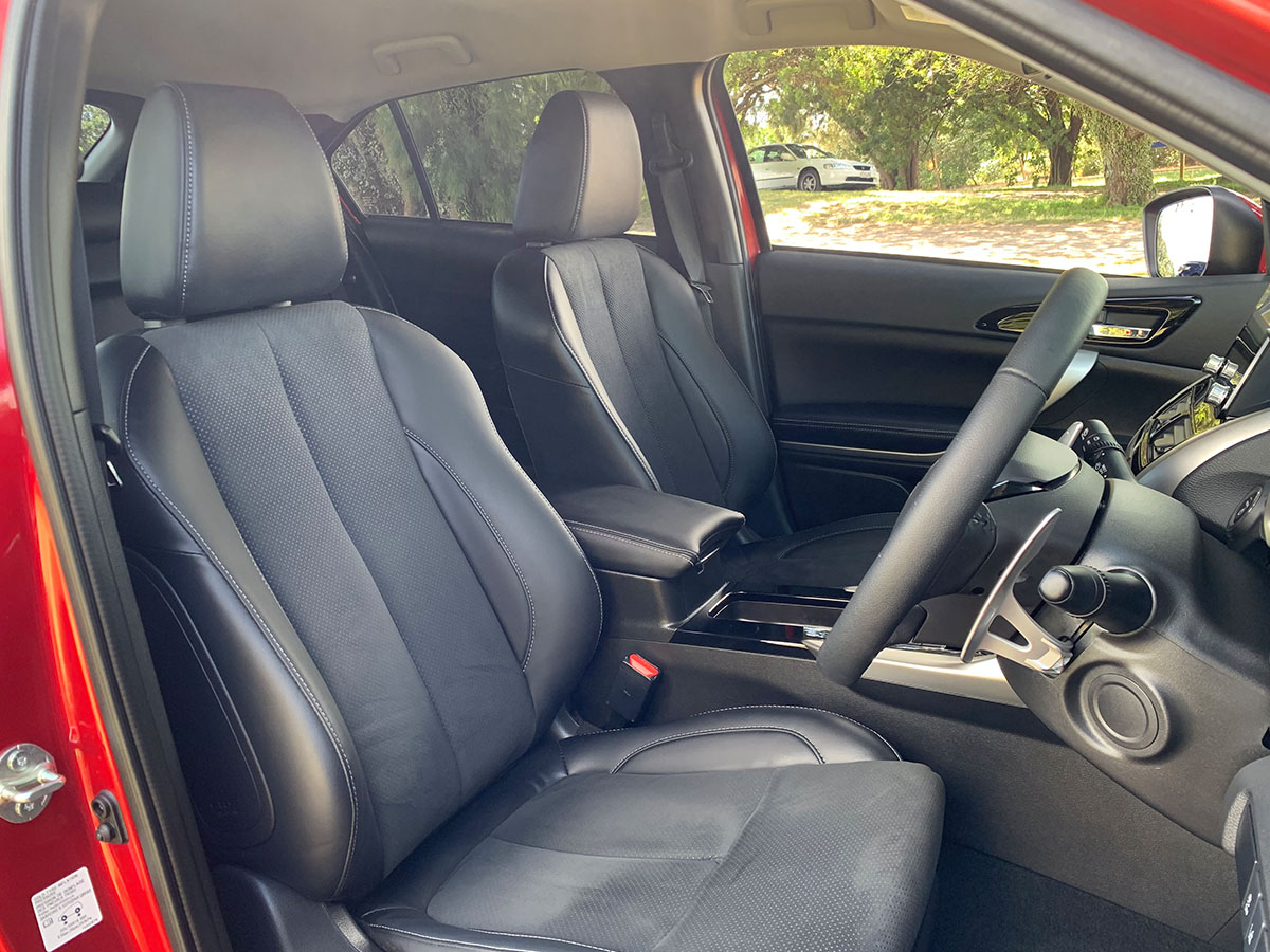 2023 Mitsubishi Eclipse Cross XLS PHEV HYBRID 4WD