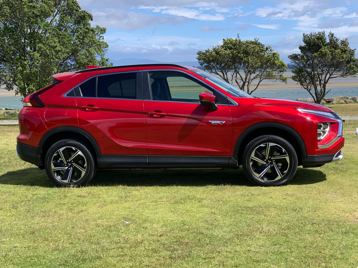 2023 Mitsubishi Eclipse Cross XLS PHEV HYBRID 4WD