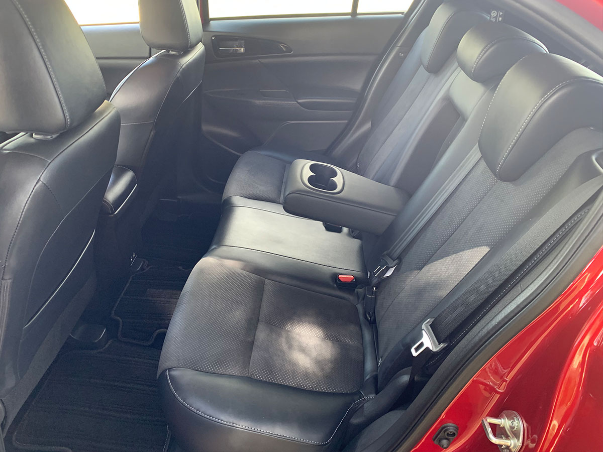 2023 Mitsubishi Eclipse Cross XLS PHEV HYBRID 4WD