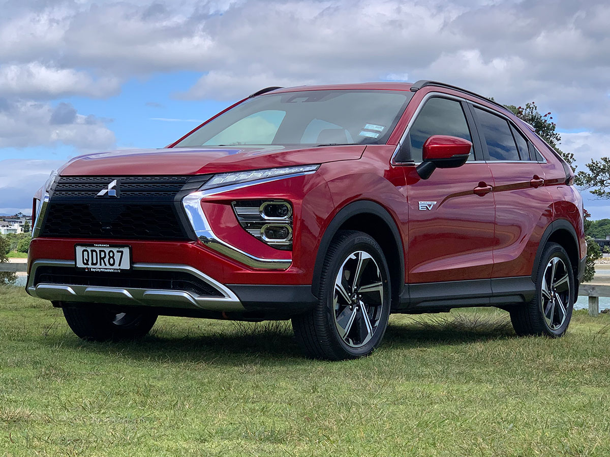 2023 Mitsubishi Eclipse Cross XLS PHEV HYBRID 4WD