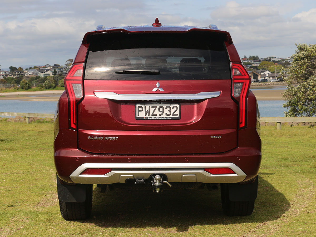 2023 Mitsubishi Pajero Sport VRX