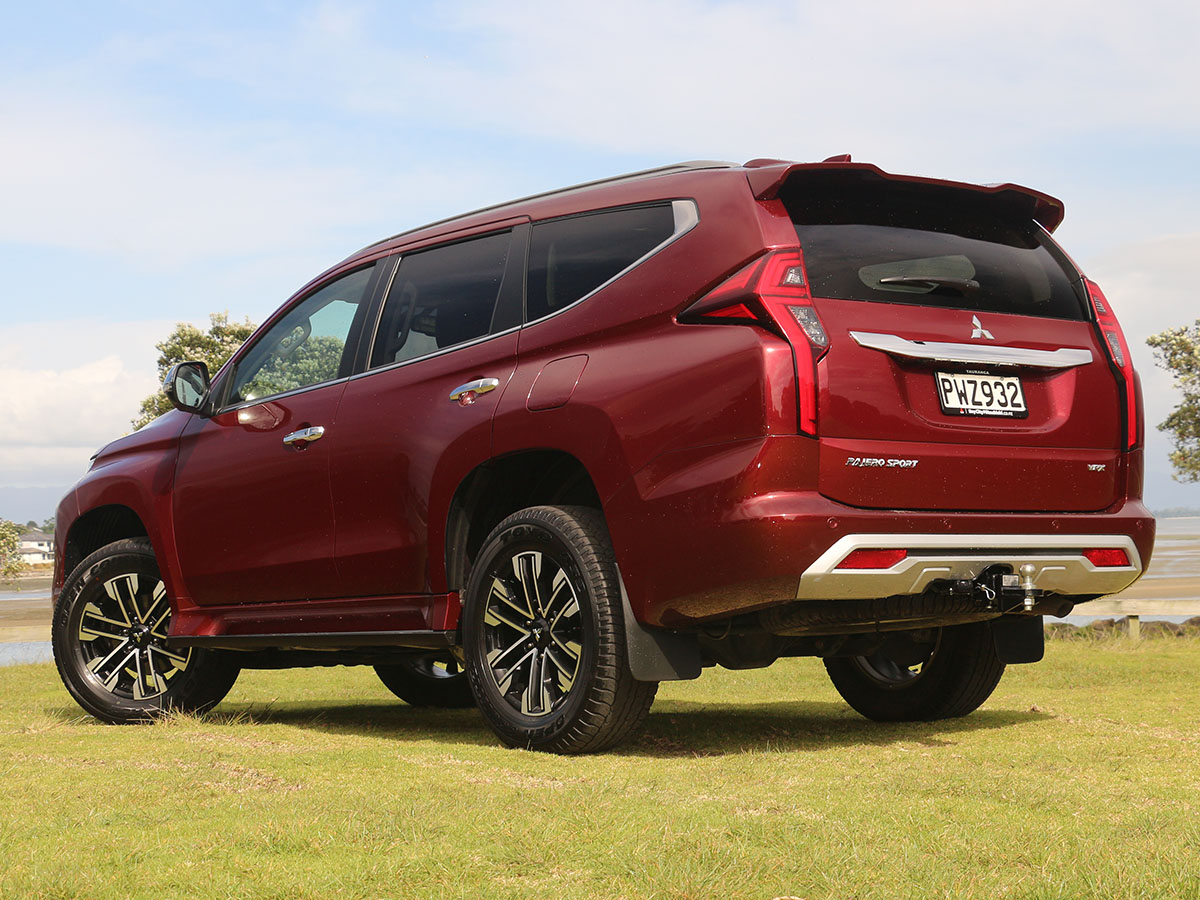 2023 Mitsubishi Pajero Sport VRX