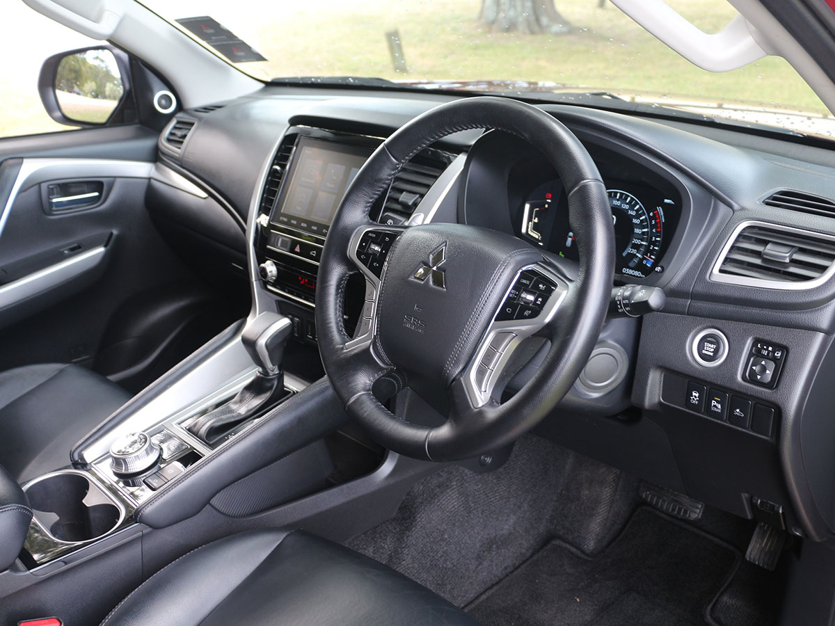 2023 Mitsubishi Pajero Sport VRX