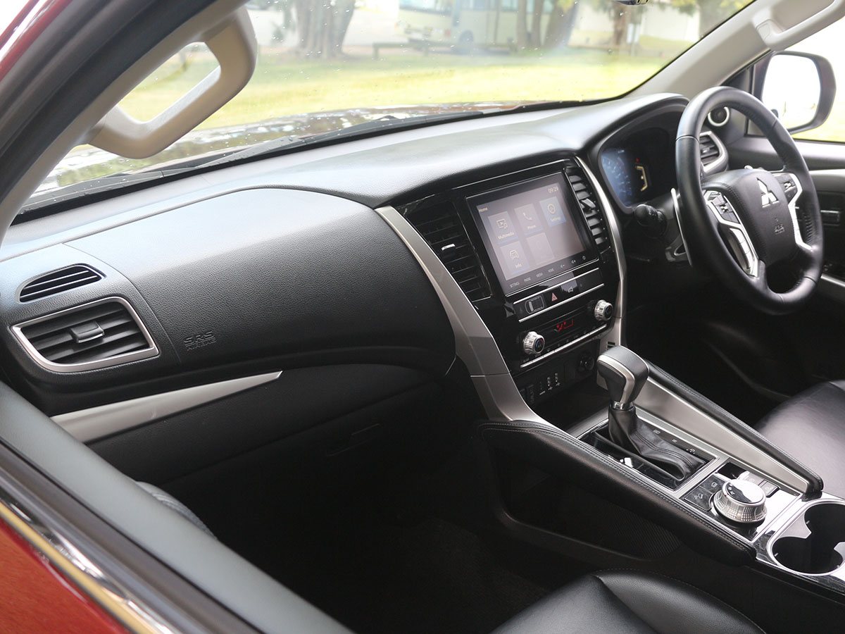 2023 Mitsubishi Pajero Sport VRX