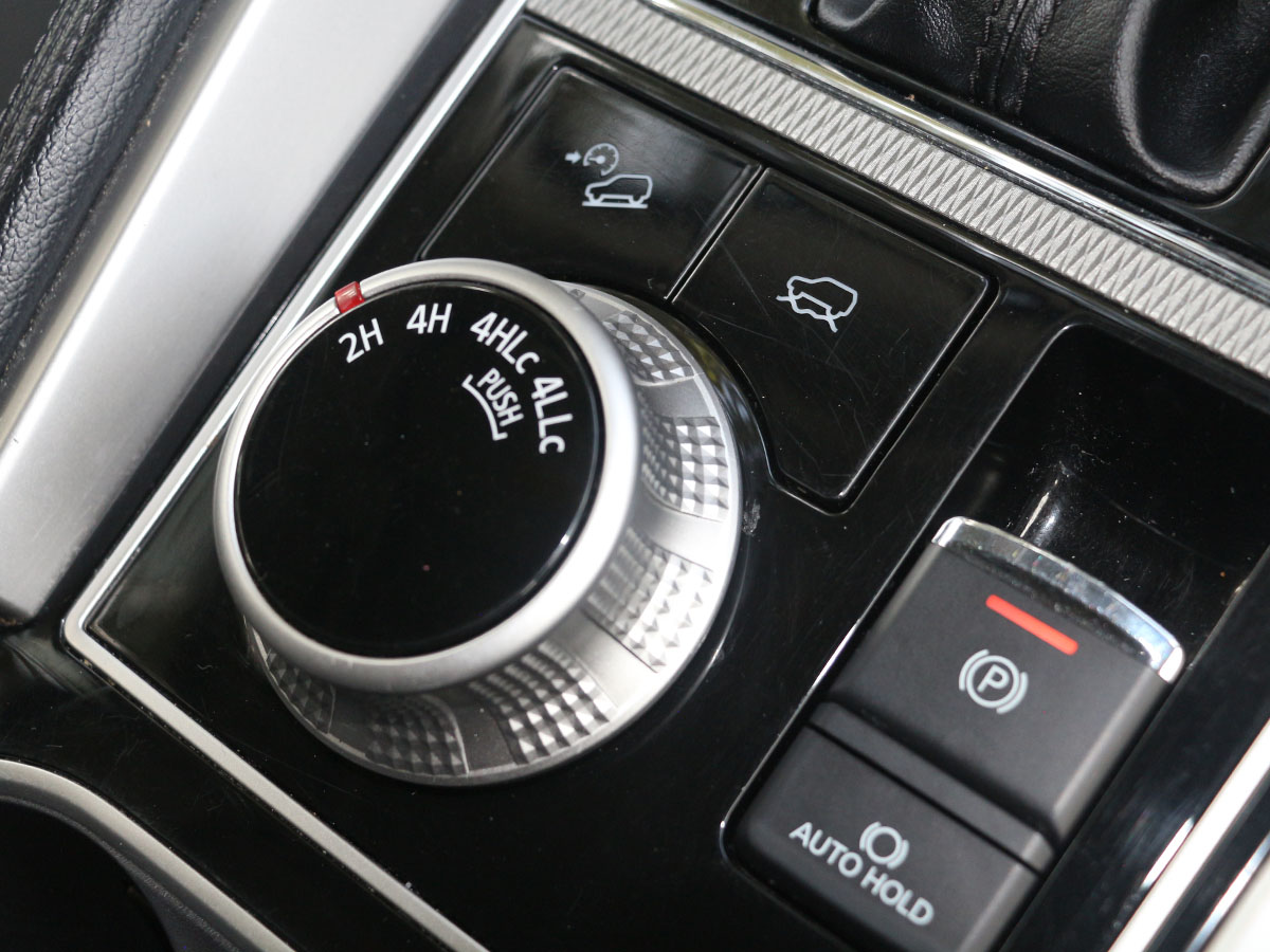 2023 Mitsubishi Pajero Sport VRX