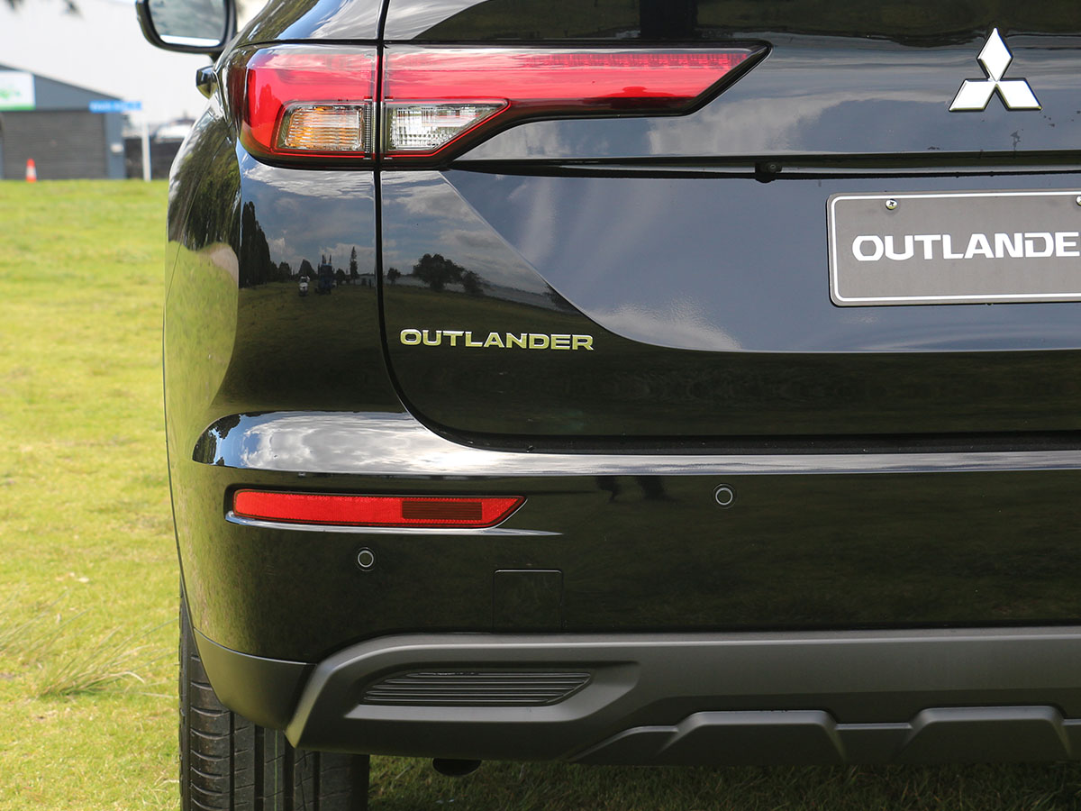 2024 Mitsubishi Outlander LS 2WD 2.5L Petrol Auto