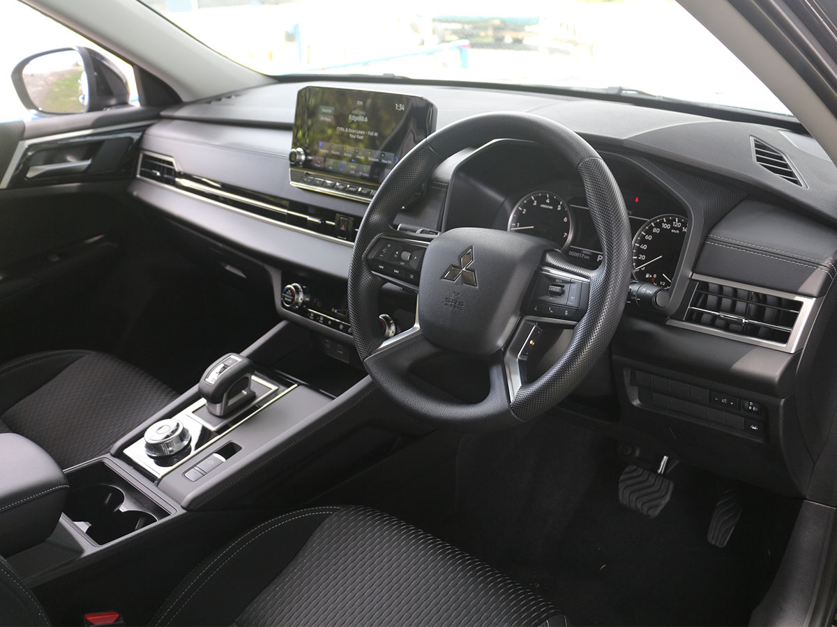 2024 Mitsubishi Outlander LS 2WD 2.5L Petrol Auto