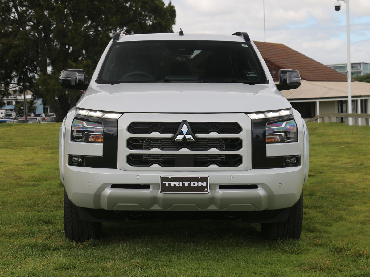 2024 Mitsubishi Triton VRX 4WD 2.4L Bi-Turbo Diesel 6 Speed Auto