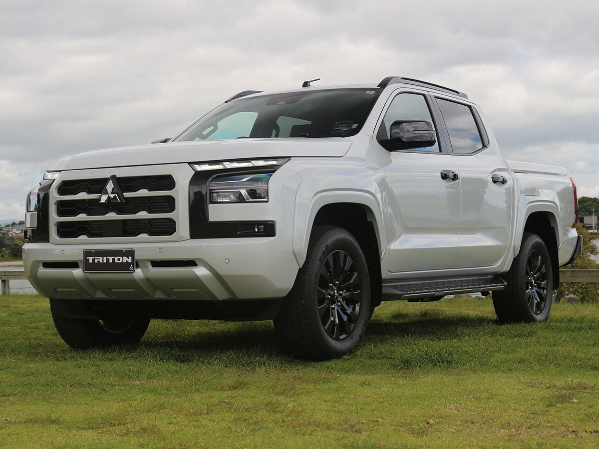 2024 Mitsubishi Triton VRX 4WD 2.4L Bi-Turbo Diesel 6 Speed Auto