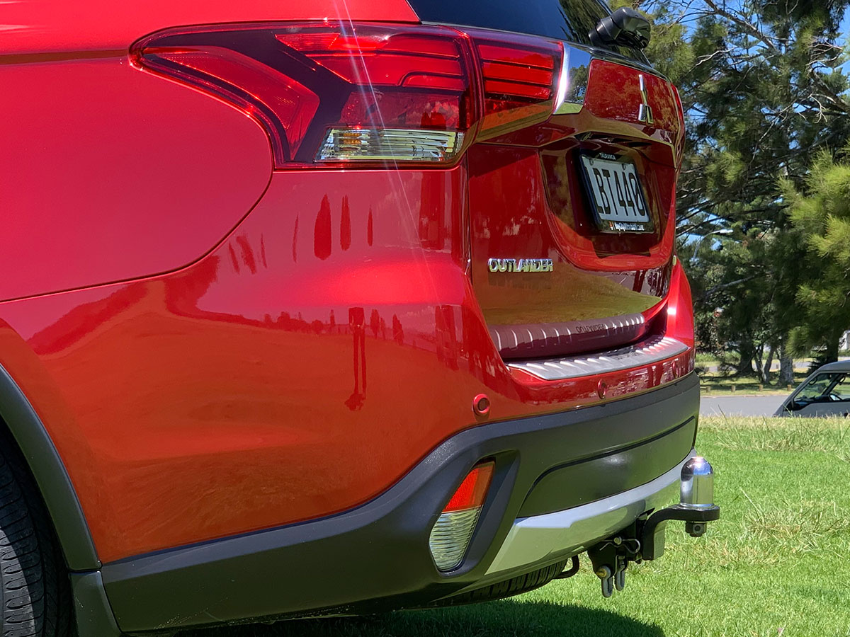 2017 Mitsubishi Outlander VRX 4WD 7 Seater 2.4L Petrol