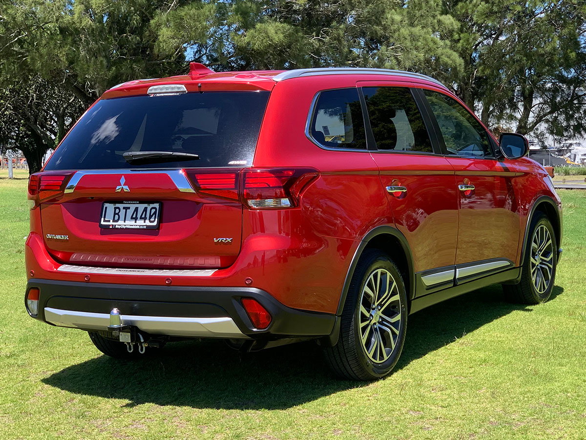 2017 Mitsubishi Outlander VRX 4WD 7 Seater 2.4L Petrol