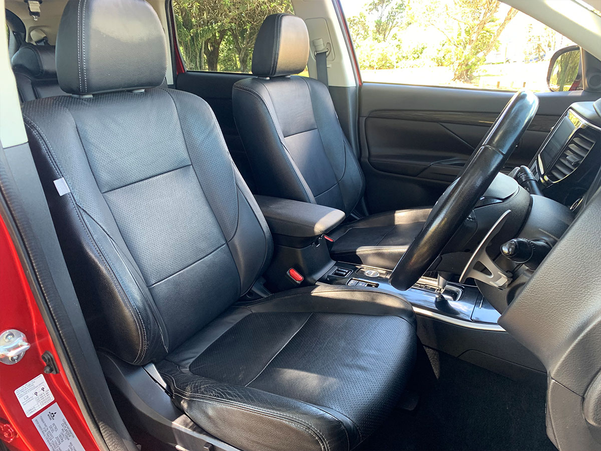 2017 Mitsubishi Outlander VRX 4WD 7 Seater 2.4L Petrol