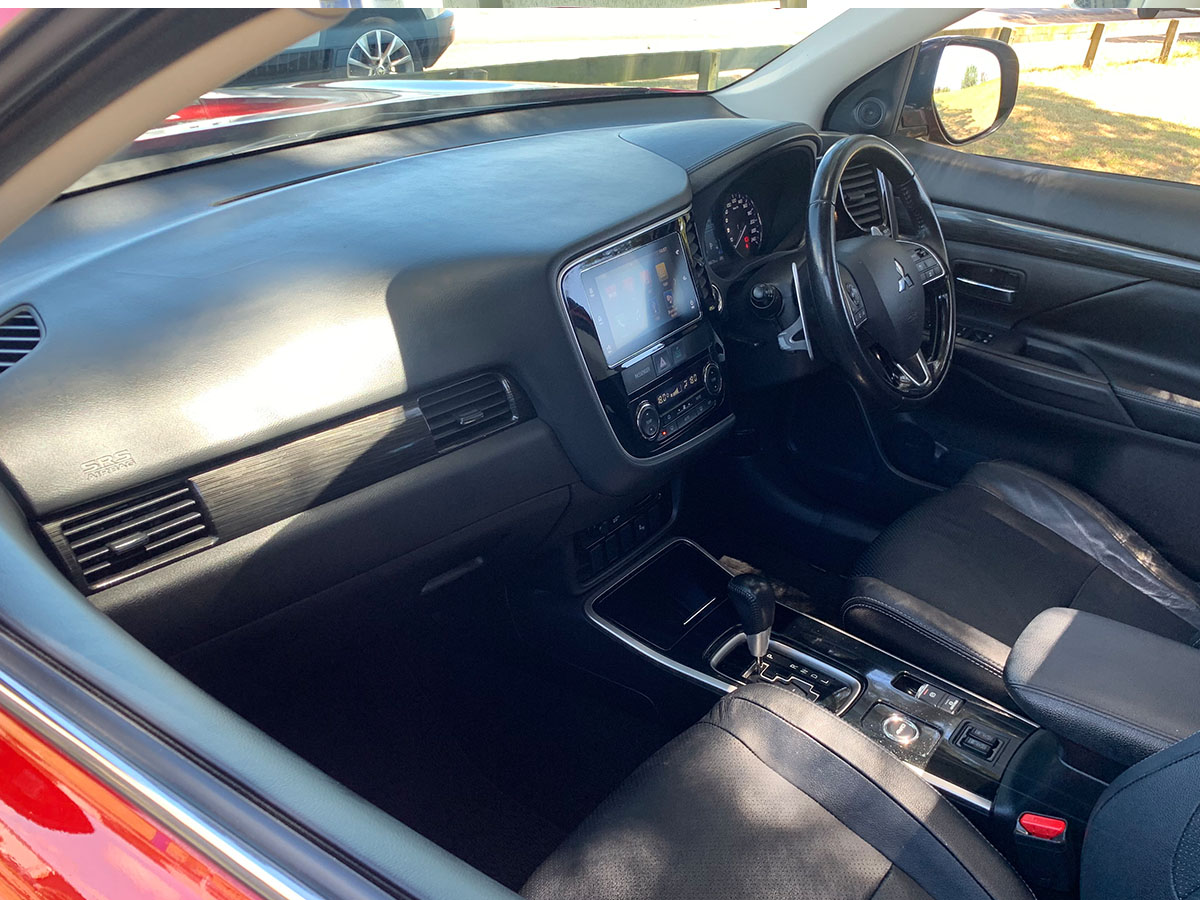 2017 Mitsubishi Outlander VRX 4WD 7 Seater 2.4L Petrol