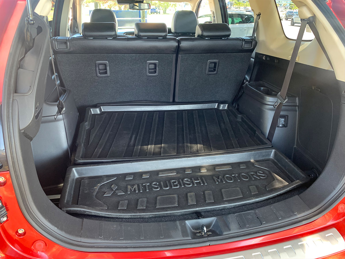 2017 Mitsubishi Outlander VRX 4WD 7 Seater 2.4L Petrol