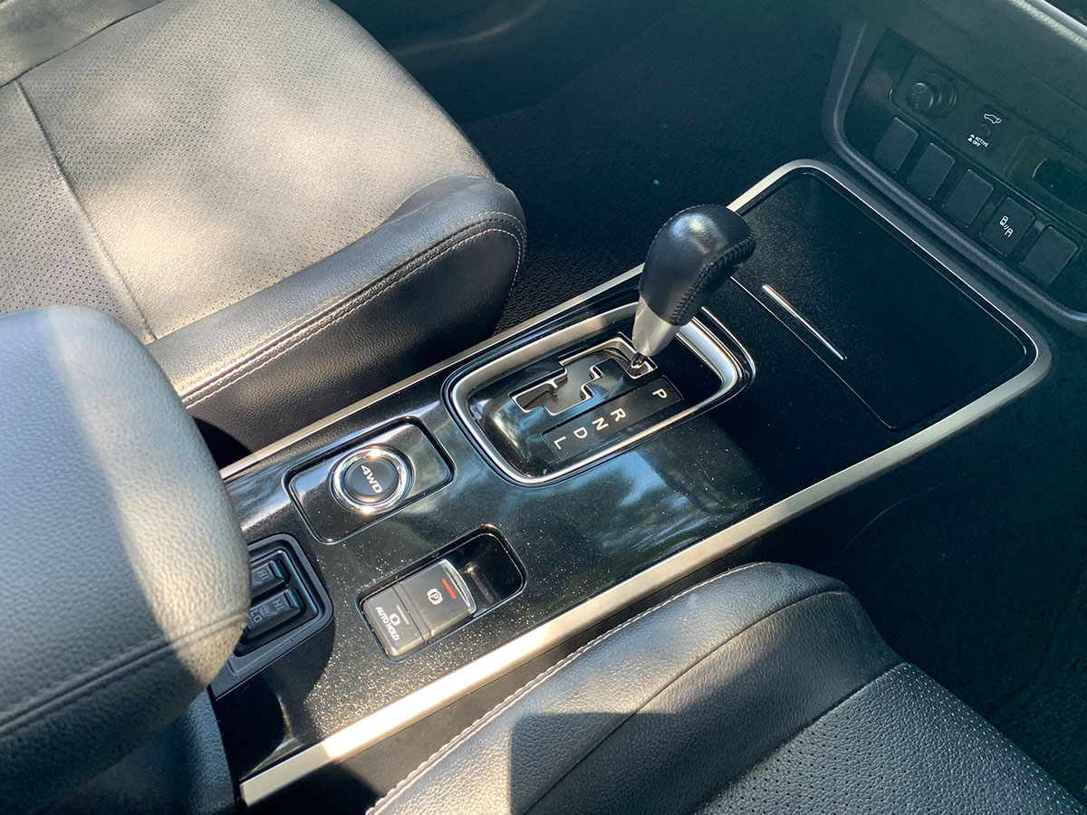 2017 Mitsubishi Outlander VRX 4WD 7 Seater 2.4L Petrol