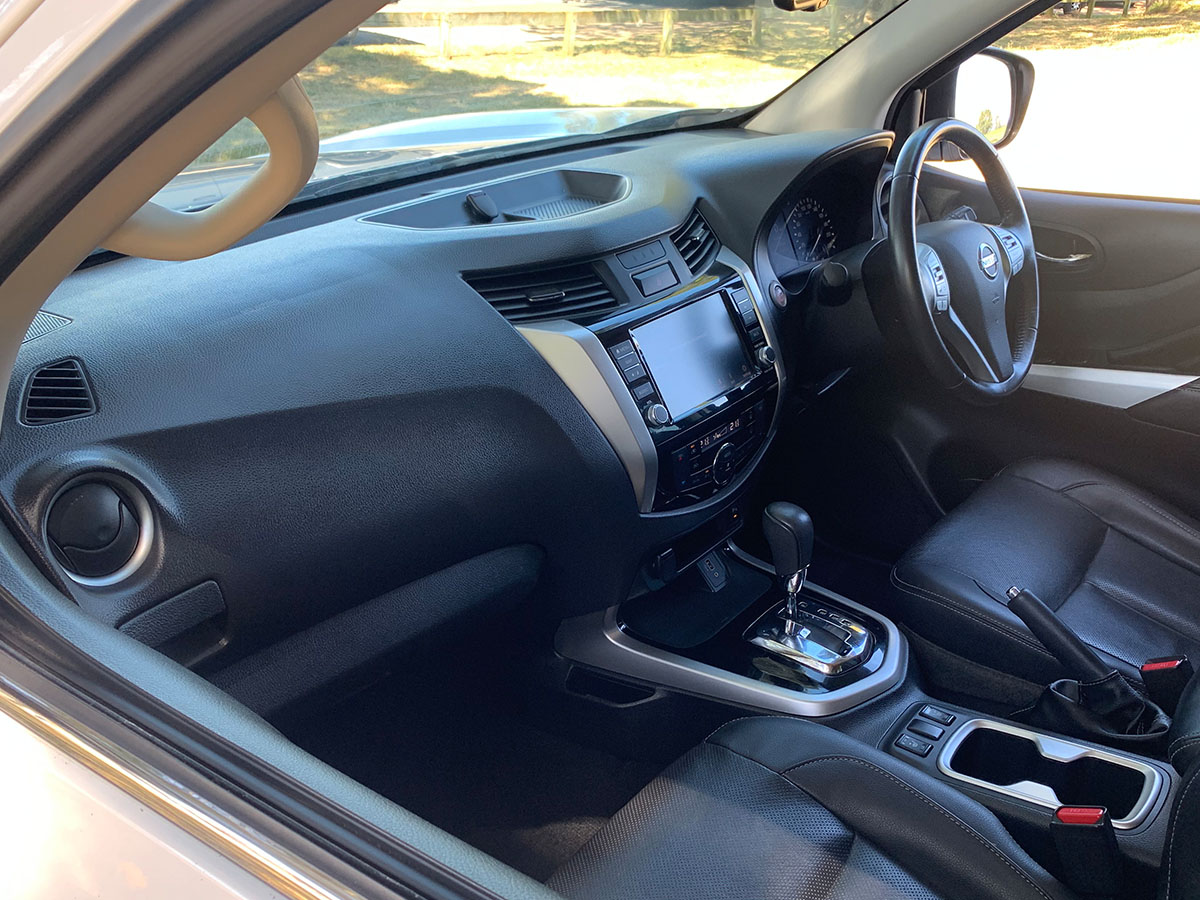2020 Nissan Navara ST-X 2.3L Diesel