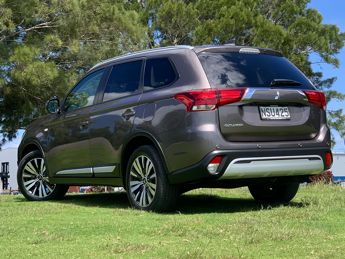2021 Mitsubishi Outlander LS 2.4L Petrol 7 Seater Automatic
