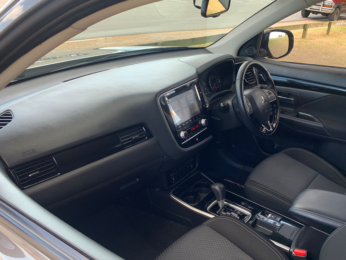 2021 Mitsubishi Outlander LS 2.4L Petrol 7 Seater Automatic