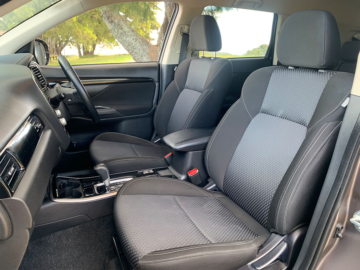 2021 Mitsubishi Outlander LS 2.4L Petrol 7 Seater Automatic