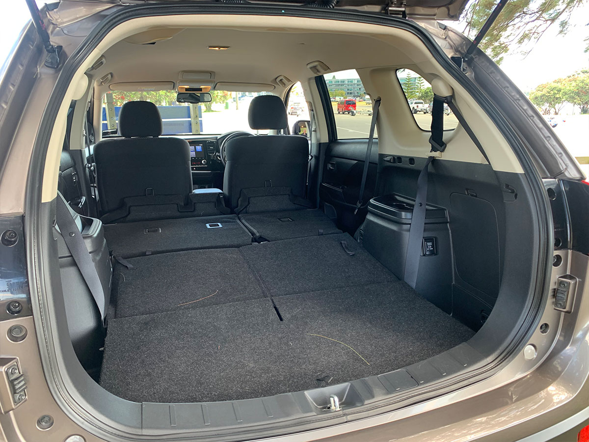 2021 Mitsubishi Outlander LS 2.4L Petrol 7 Seater Automatic