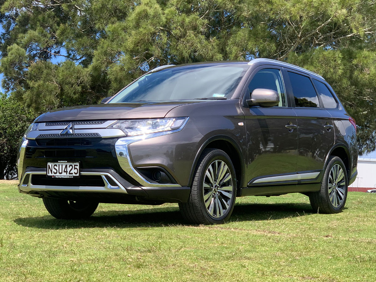 2021 Mitsubishi Outlander LS 2.4L Petrol 7 Seater Automatic