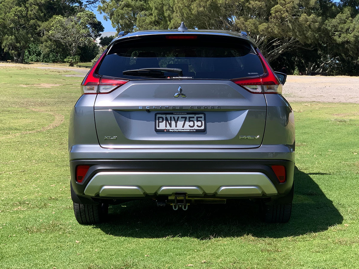 2022 Mitsubishi Eclipse Cross PHEV XLS 4WD HYBRID