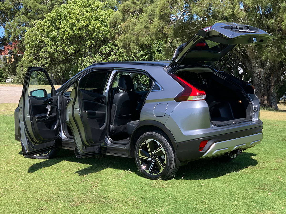 2022 Mitsubishi Eclipse Cross PHEV XLS 4WD HYBRID