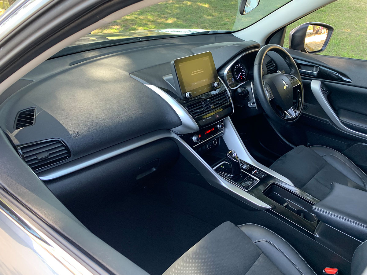 2022 Mitsubishi Eclipse Cross PHEV XLS 4WD HYBRID