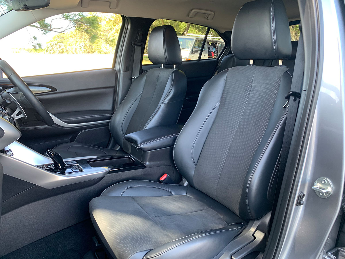 2022 Mitsubishi Eclipse Cross PHEV XLS 4WD HYBRID