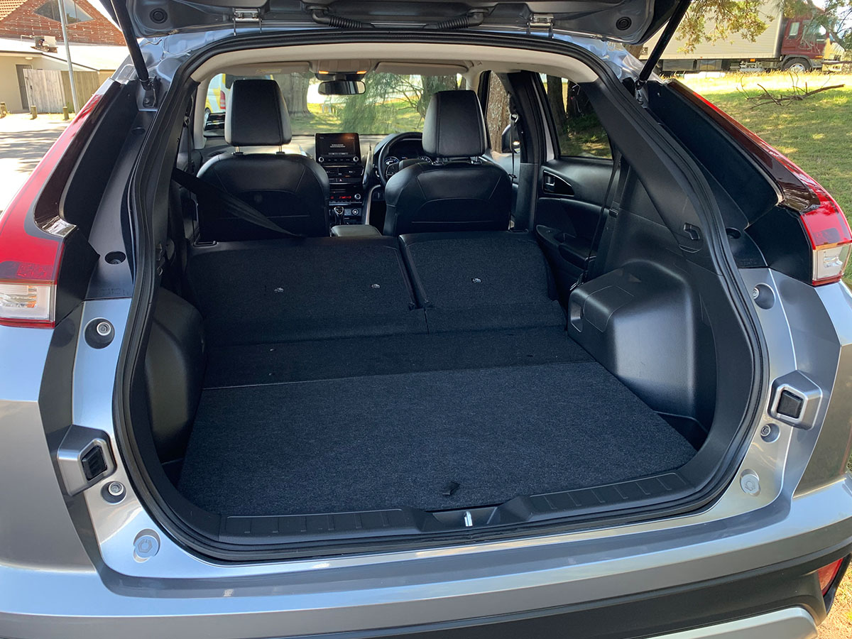 2022 Mitsubishi Eclipse Cross PHEV XLS 4WD HYBRID