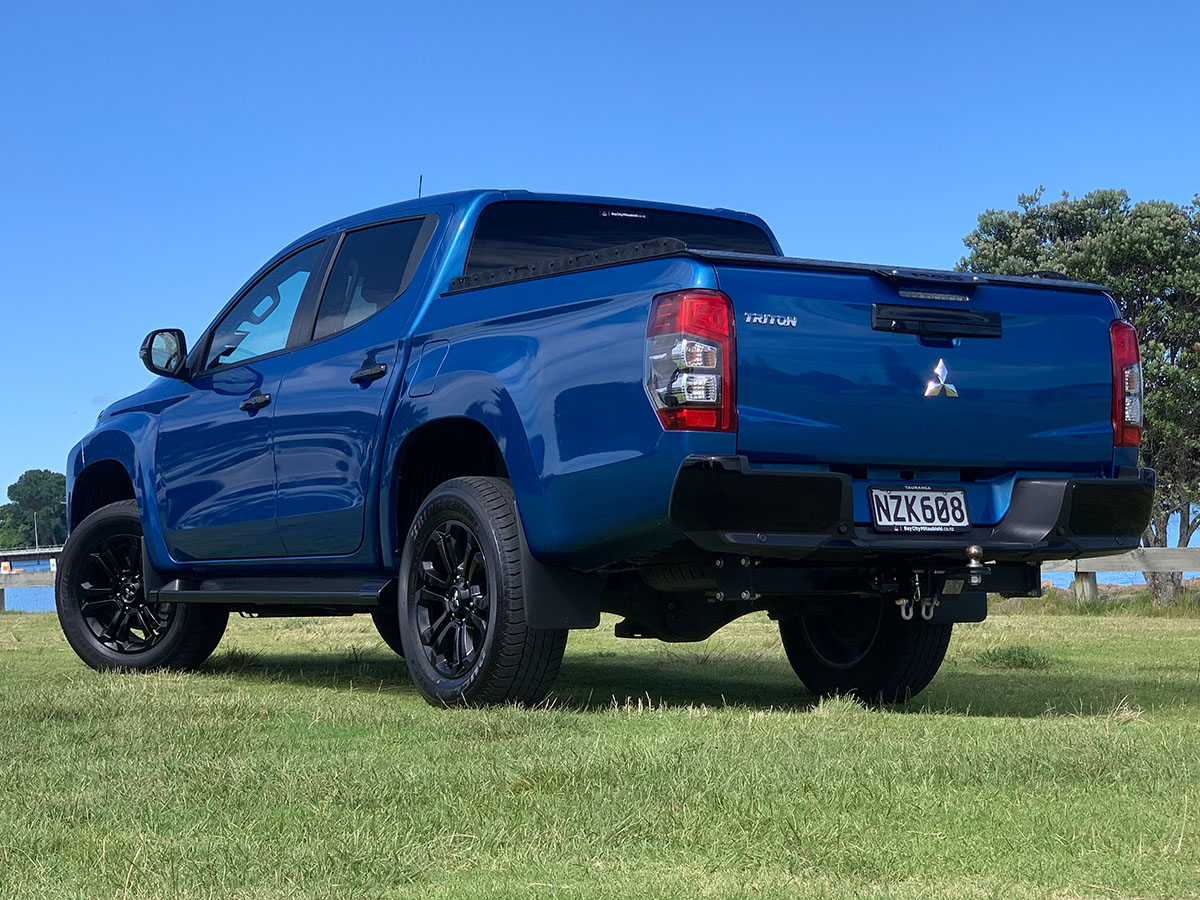 2022 Mitsubishi Triton GLSB 4WD 2.4L Diesel Turbo 6 Speed Auto