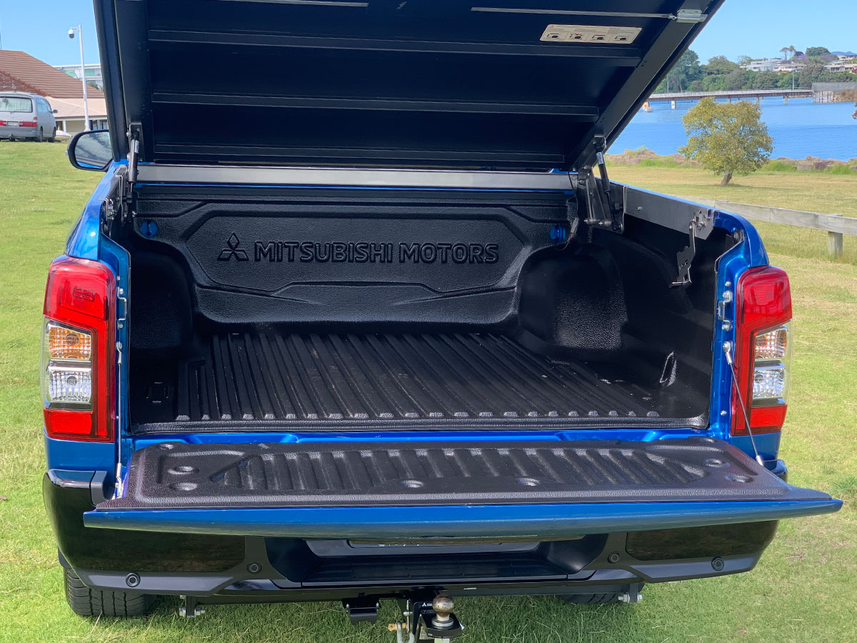 2022 Mitsubishi Triton GLSB 4WD 2.4L Diesel Turbo 6 Speed Auto