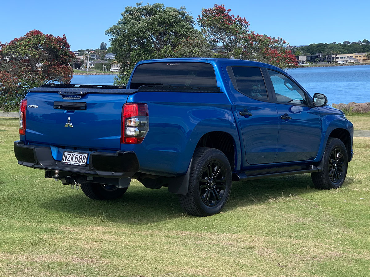 2022 Mitsubishi Triton GLSB 4WD 2.4L Diesel Turbo 6 Speed Auto