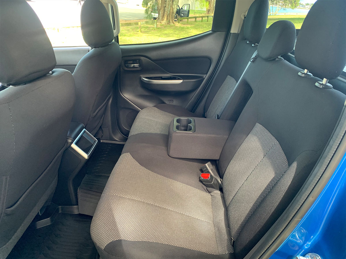 2022 Mitsubishi Triton GLSB 4WD 2.4L Diesel Turbo 6 Speed Auto